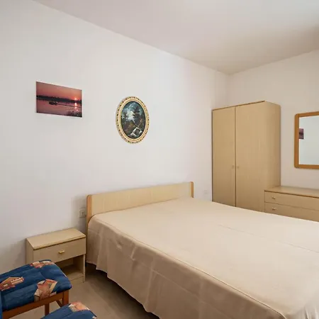 Sanian Trilocale Apartamento *
