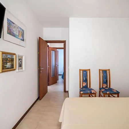 Sanian Trilocale Apartamento